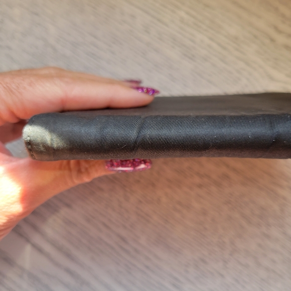 Authentic Prada Tessuto Nylon Zip Wallet - Picture 9 of 16